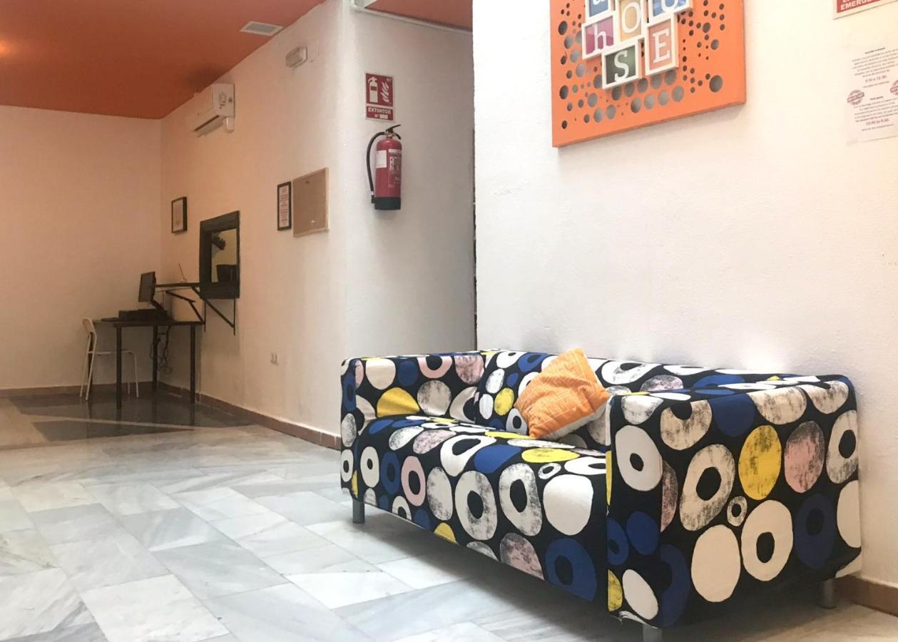 Arc House Sevilla Only Adults Екстер'єр фото