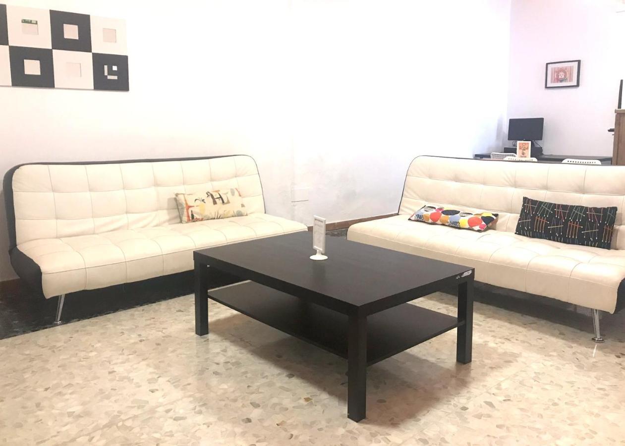 Arc House Sevilla Only Adults Екстер'єр фото