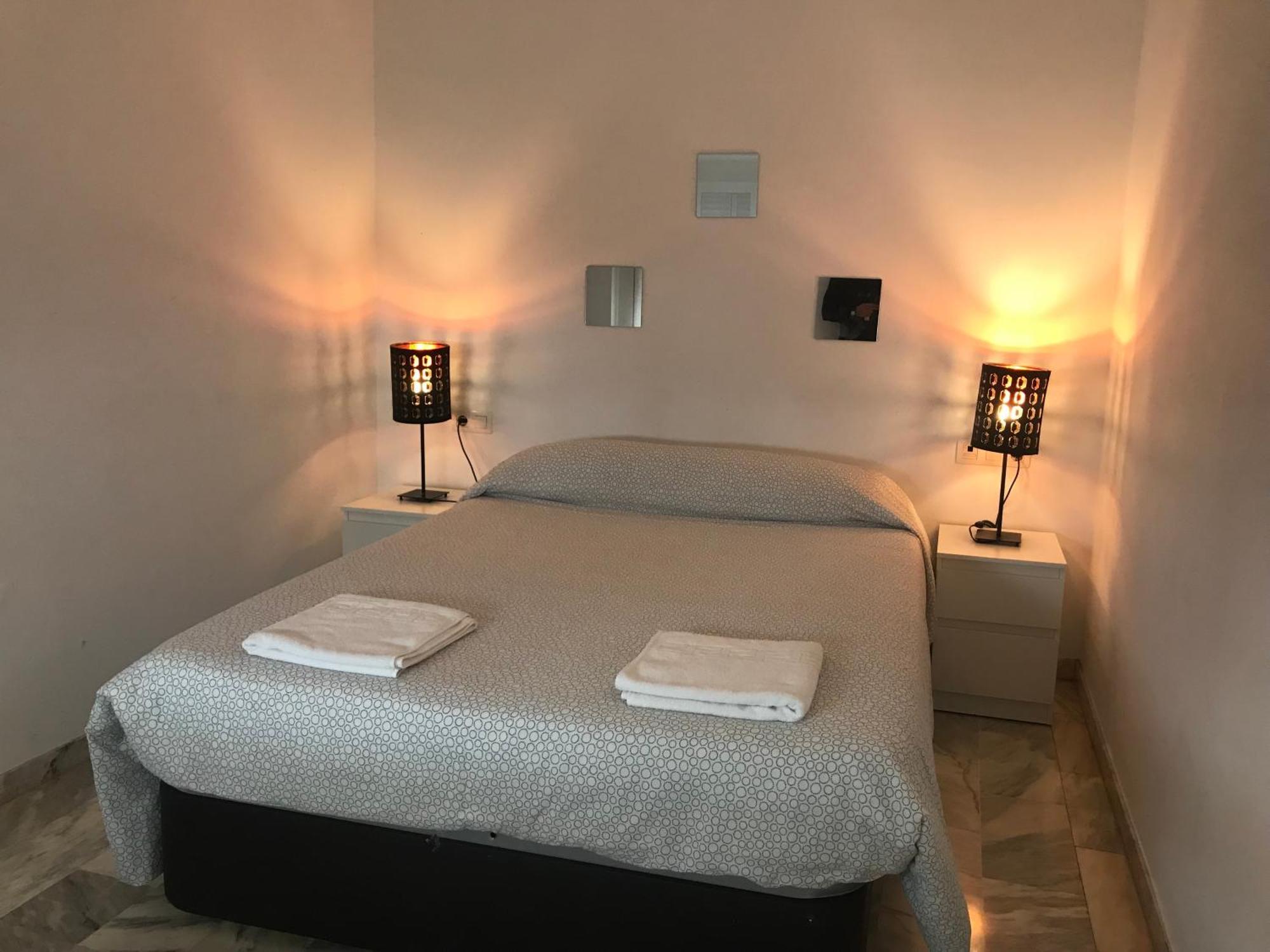 Arc House Sevilla Only Adults Екстер'єр фото